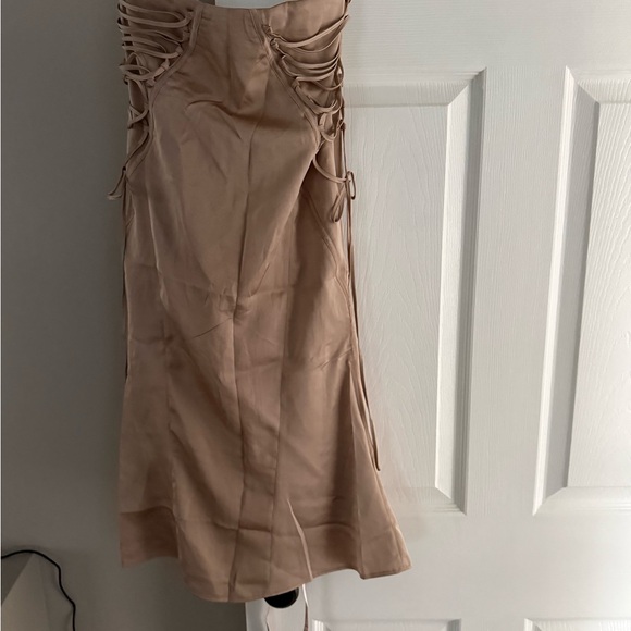 House of CB Lace-up Satin Trumpet Midi skirt - Picture 7 of 7